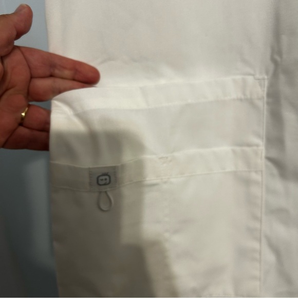 White Lab Coat‎ size 2xl Wonder wink. Unisex. Button up. - Picture 4 of 9